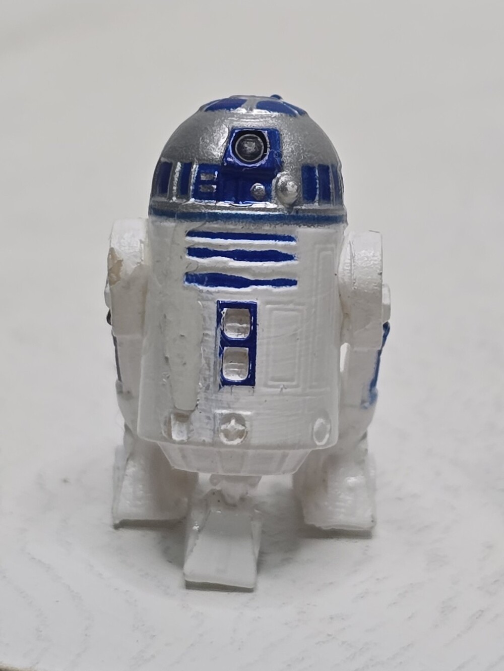 Star Wars Mini - Miniature R2-D2 Figure Toy Collectible [ Read Details ]